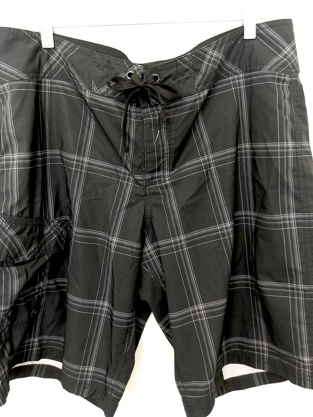 Mossimo Supply Co. Men's 38 Black Plaid Board Shorts with White Stitching